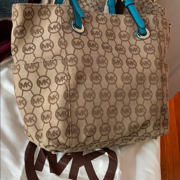 MK BAG - Picture 2 of 6